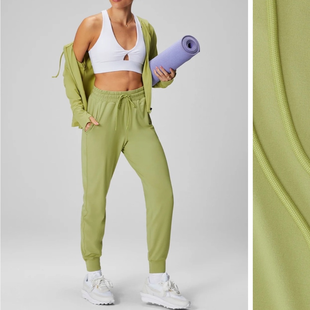 NWT Fabletics jogger pants